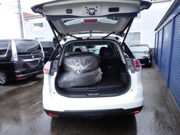 NISSAN X-TRAIL - Image 7