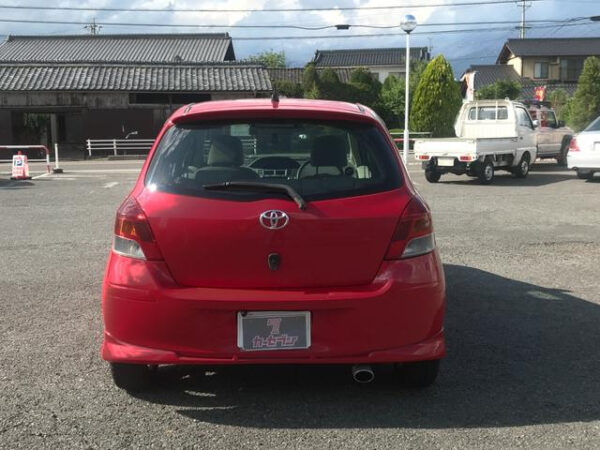 TOYOTA VITZ - Image 7