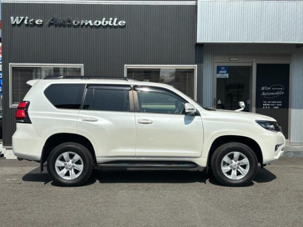 TOYOTA LAND CRUISER PRADO - Image 7
