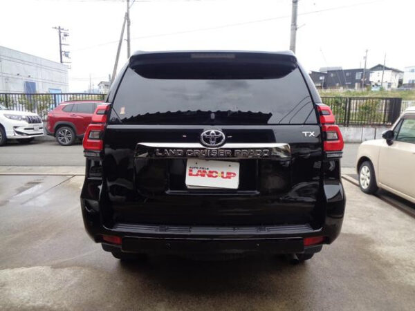 TOYOTA LAND CRUISER PRADO - Image 8
