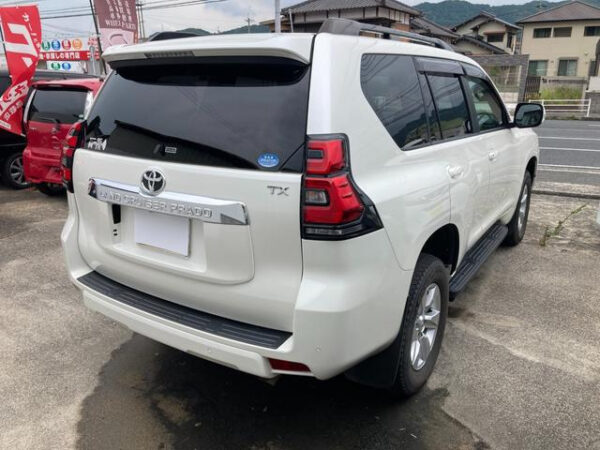 TOYOTA LAND CRUISER PRADO - Image 8