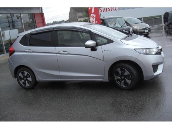 HONDA FIT - Image 8