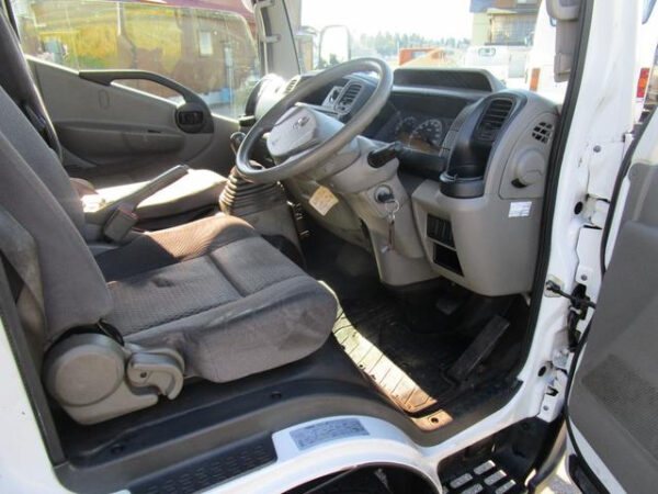 NISSAN ATLAS TRUCK - Image 9