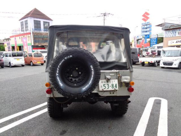 MITSHUBISHI JEEP - Image 10