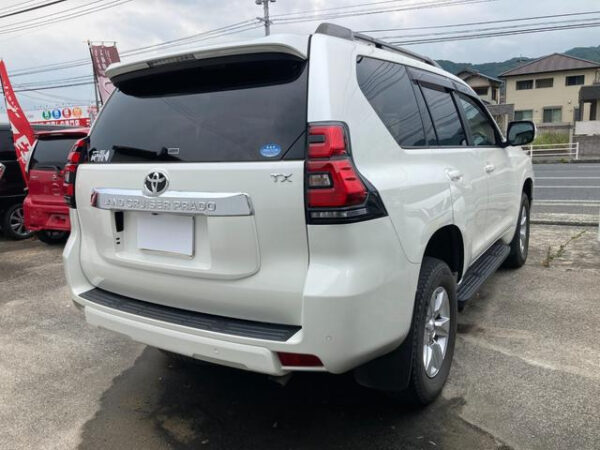 TOYOTA LAND CRUISER PRADO - Image 9