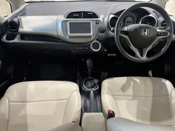 HONDA FIT - Image 2