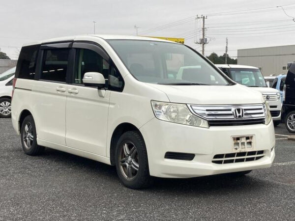 HONDA STEP WAGON - Image 2