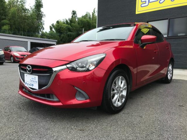 MAZDA DEMIO - Image 2