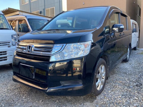 HONDA STEP WAGON - Image 2