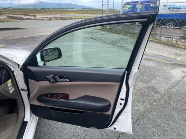 TOYOTA MARK X - Image 11