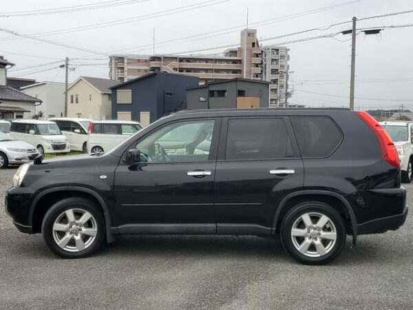 NISSAN X-TRAIL - Image 12