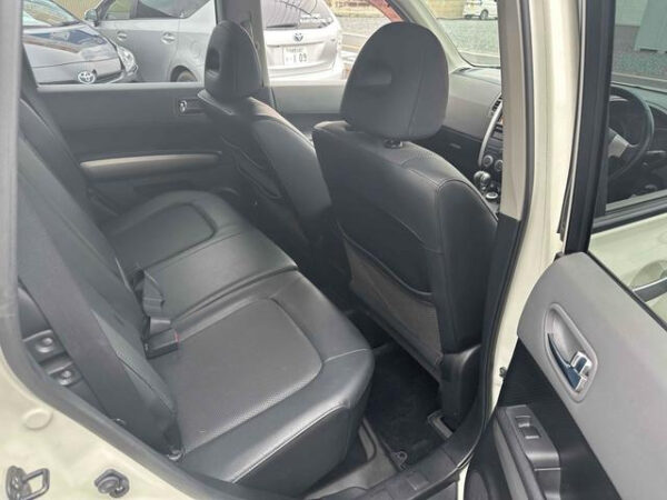 NISSAN X-TRAIL - Image 12