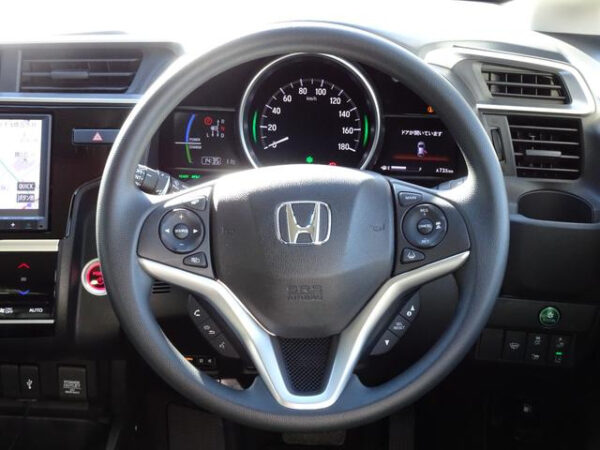 HONDA FIT - Image 12