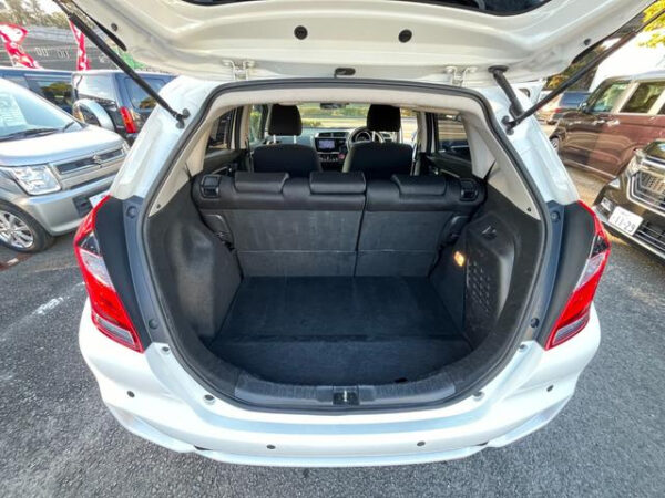 HONDA FIT - Image 13