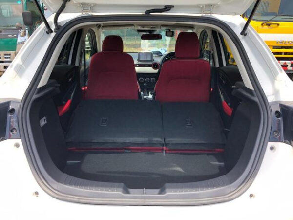 MAZDA DEMIO - Image 14
