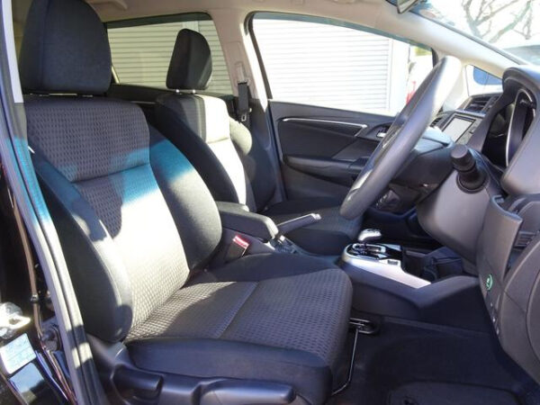 HONDA FIT - Image 14