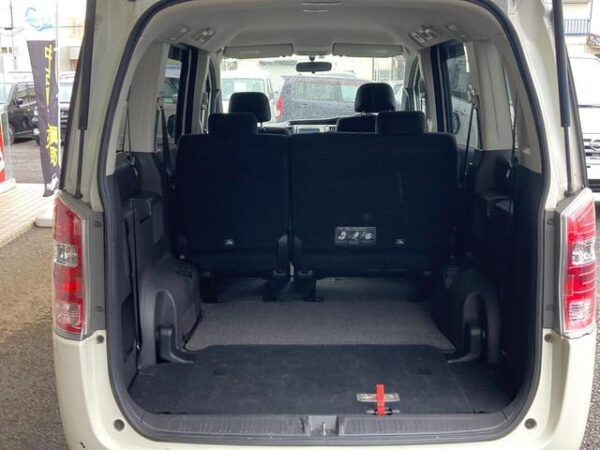 HONDA STEP WAGON - Image 15