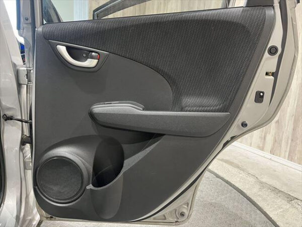 HONDA FIT - Image 15