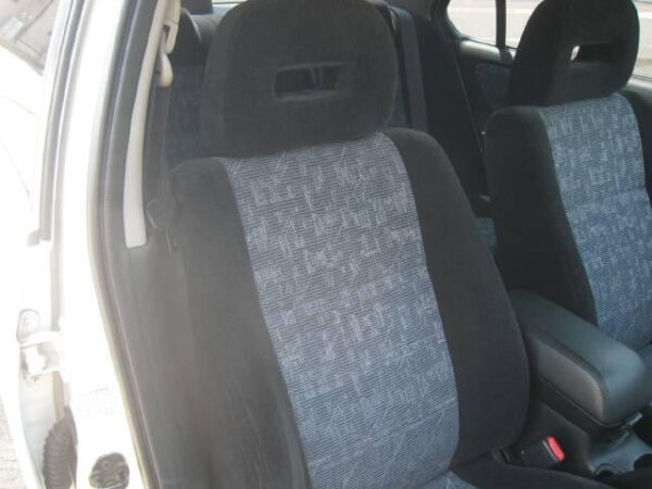 NISSAN BLUE BIRD - Image 15