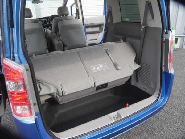 HONDA STEP WAGON - Image 16
