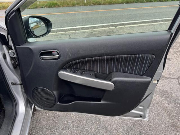 MAZDA DEMIO - Image 16
