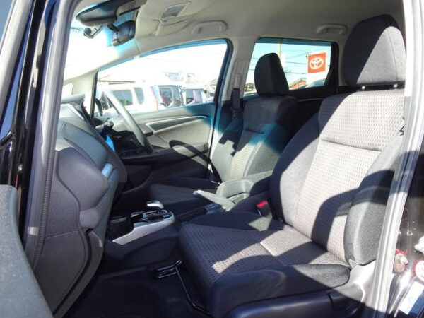HONDA FIT - Image 16