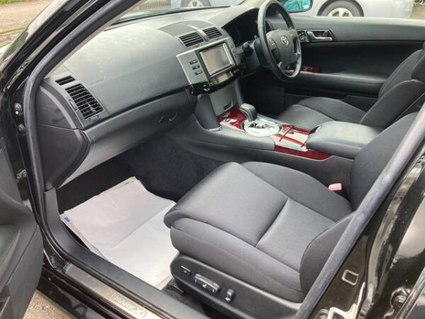 TOYOTA MARK X - Image 18