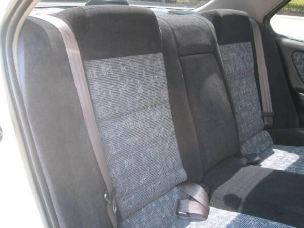 NISSAN BLUE BIRD - Image 18