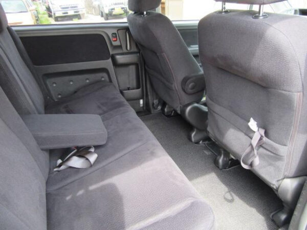HONDA STEP WAGON - Image 18