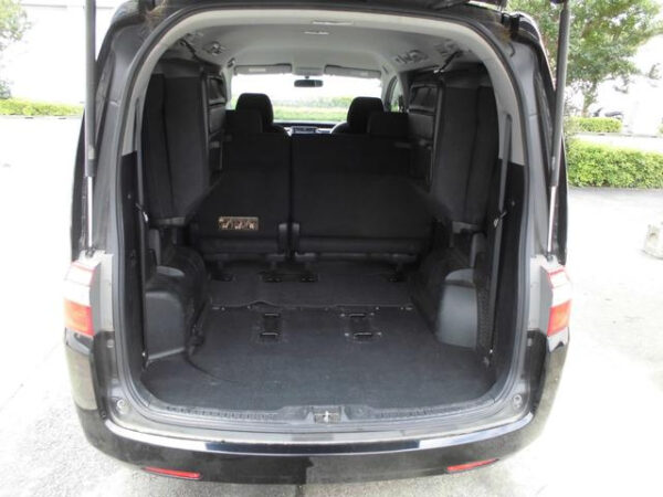 HONDA STEP WAGON - Image 18