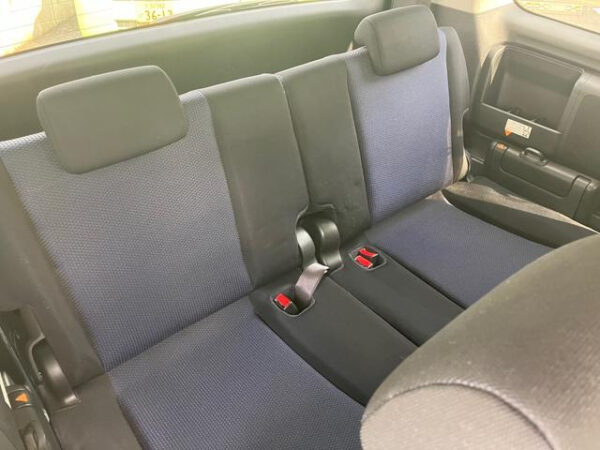 HONDA STEP WAGON - Image 18