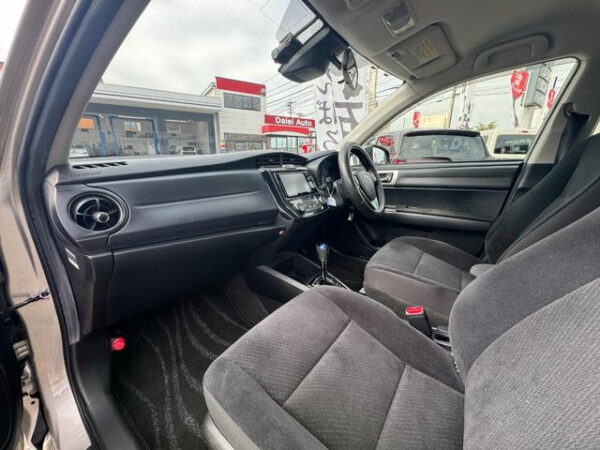 TOYOTA COROLLA AXIO - Image 19