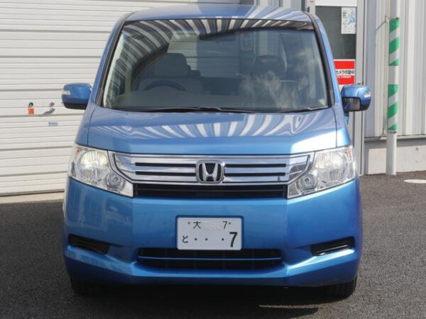 HONDA STEP WAGON - Image 20
