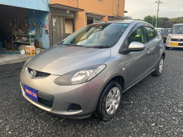 MAZDA DEMIO - Image 3