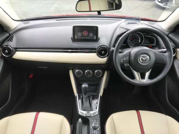 MAZDA DEMIO - Image 3