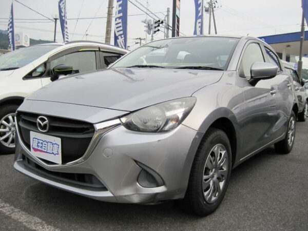 MAZDA DEMIO - Image 3