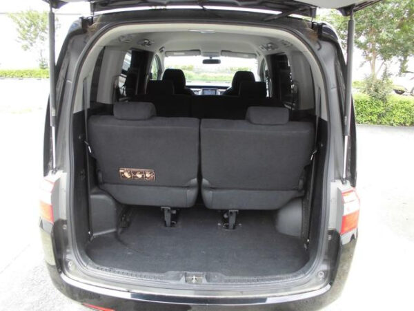 HONDA STEP WAGON - Image 21
