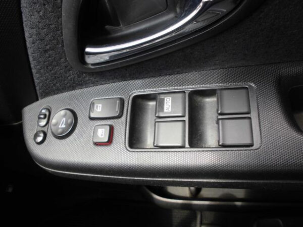 HONDA STEP WAGON - Image 23