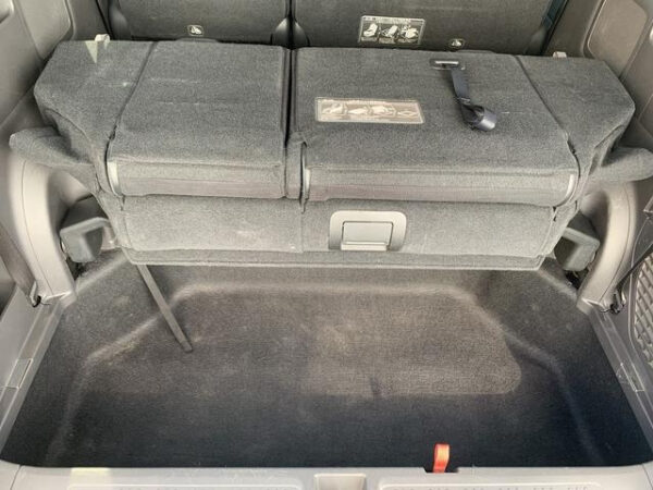 HONDA STEP WAGON - Image 24