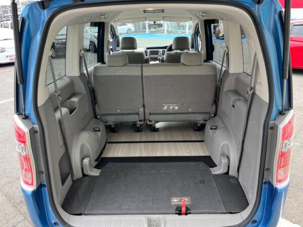HONDA STEP WAGON - Image 4