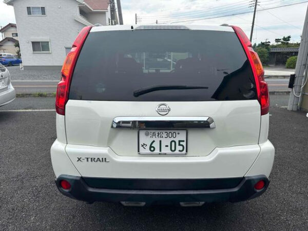 NISSAN X-TRAIL - Image 4