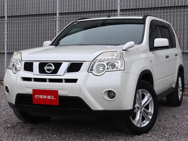 NISSAN X-TRAIL - Image 4
