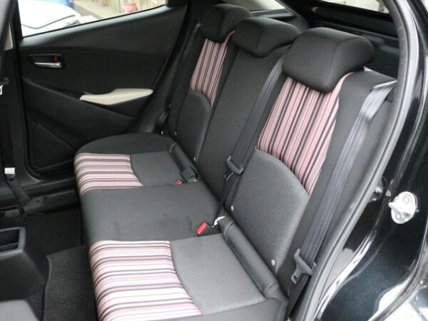 MAZDA DEMIO - Image 4