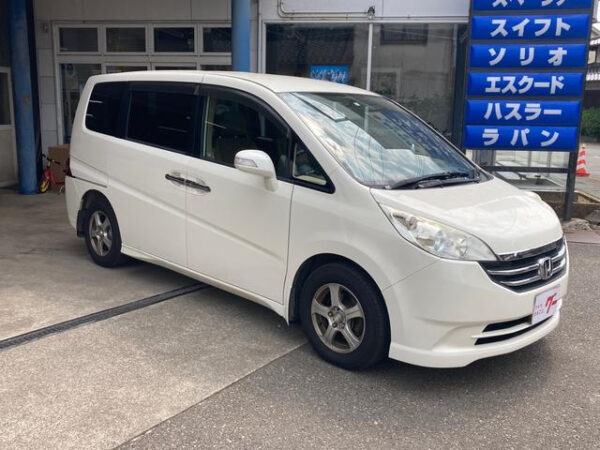 HONDA STEP WAGON - Image 5