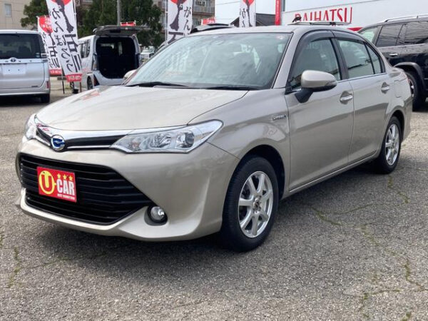 TOYOTA COROLLA AXIO - Image 5