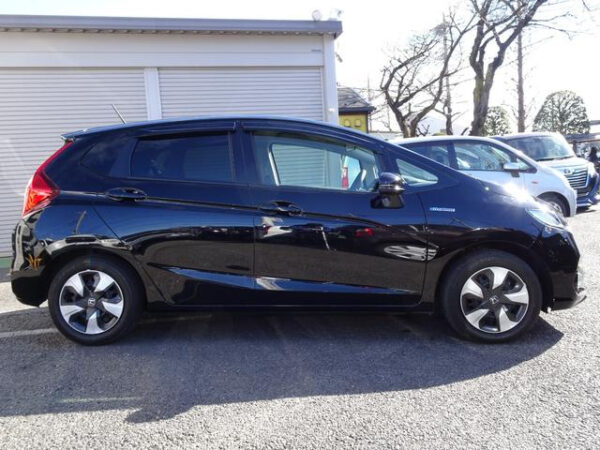 HONDA FIT - Image 5