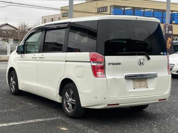 HONDA STEP WAGON - Image 6