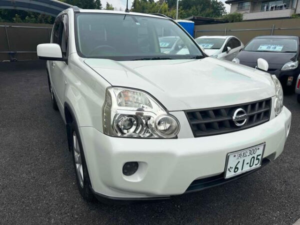 NISSAN X-TRAIL - Image 6