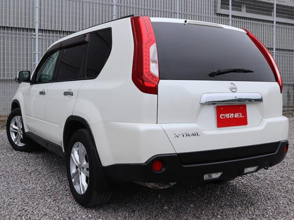 NISSAN X-TRAIL - Image 6