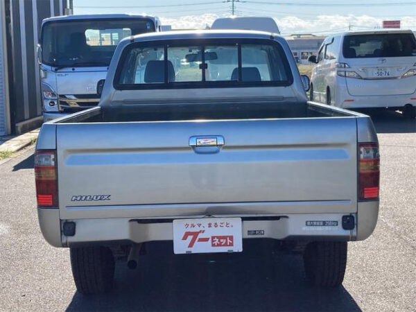 TOYOTA HILUX - Image 7